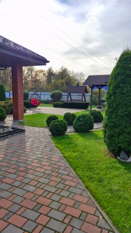 Дом с баней и парковкой