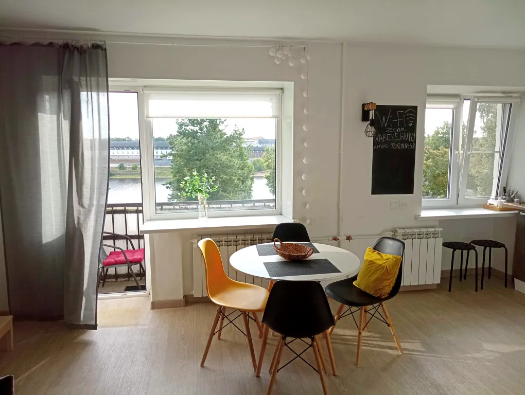 200 м от Кремля и вид на реку