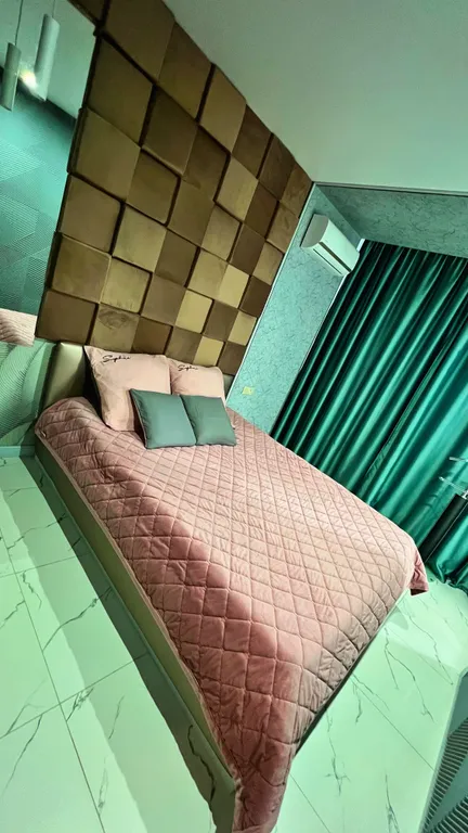 Апартаменты с дизайнерским ремонтом и с видом на город