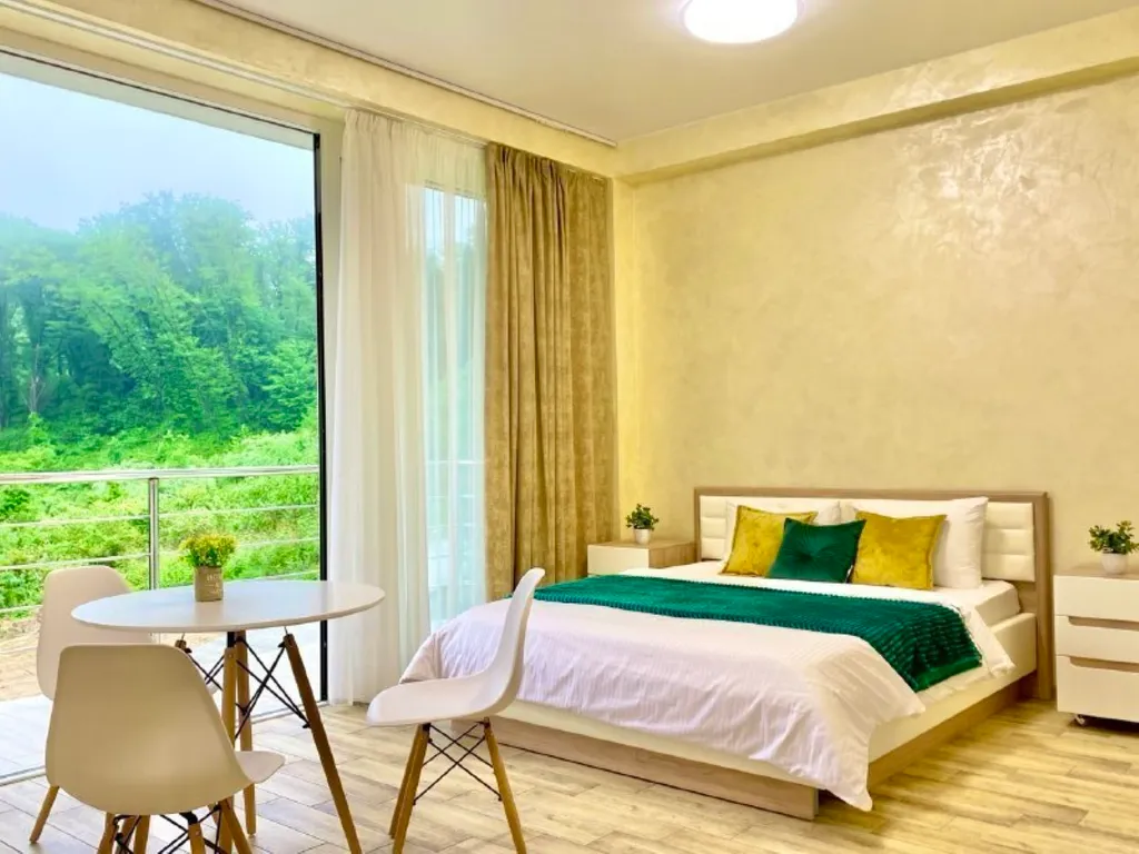 Квартира Квартира Студия с бассейном на территории — Сириус