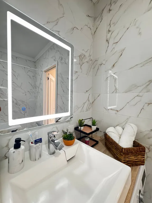 2 комнатная в ЖК 4YOU, рядом с ТЦ MEGA, кв 22