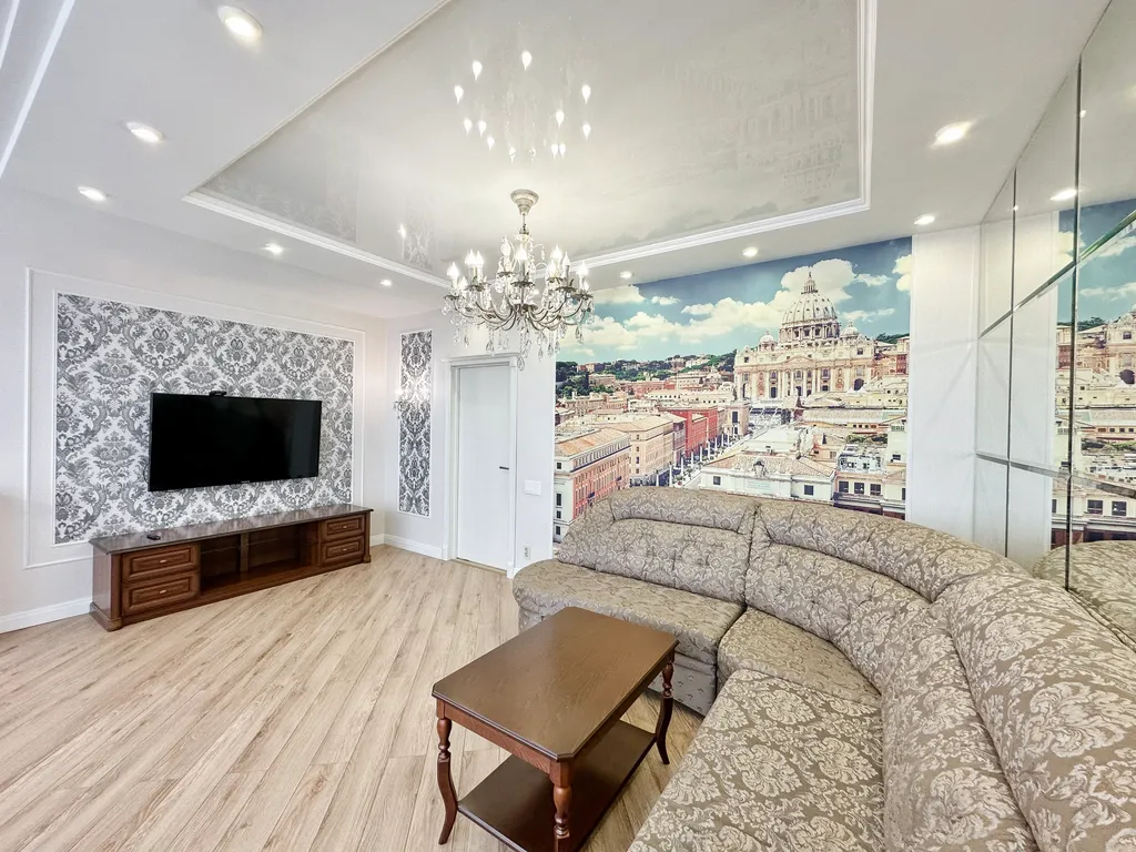 Апартаменты с панорамными окнами на залив