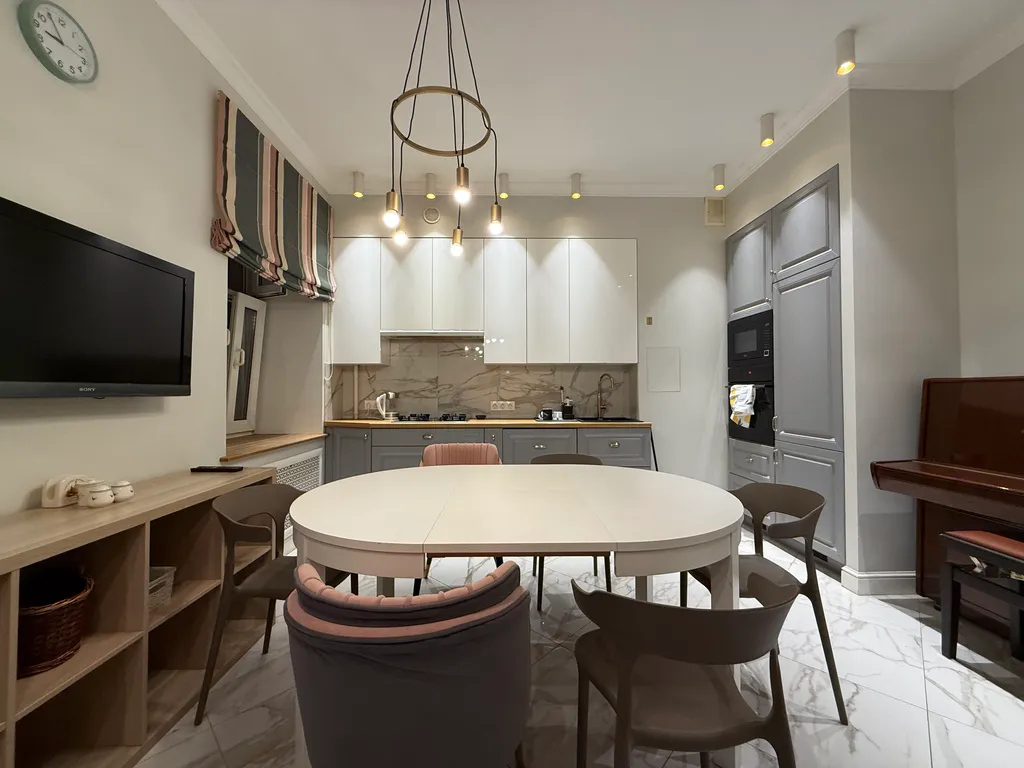 Квартира Квартира Просторная двушка (86 м2) в двух шагах от Исаакия! До 6 гостей — Санкт-Петербург