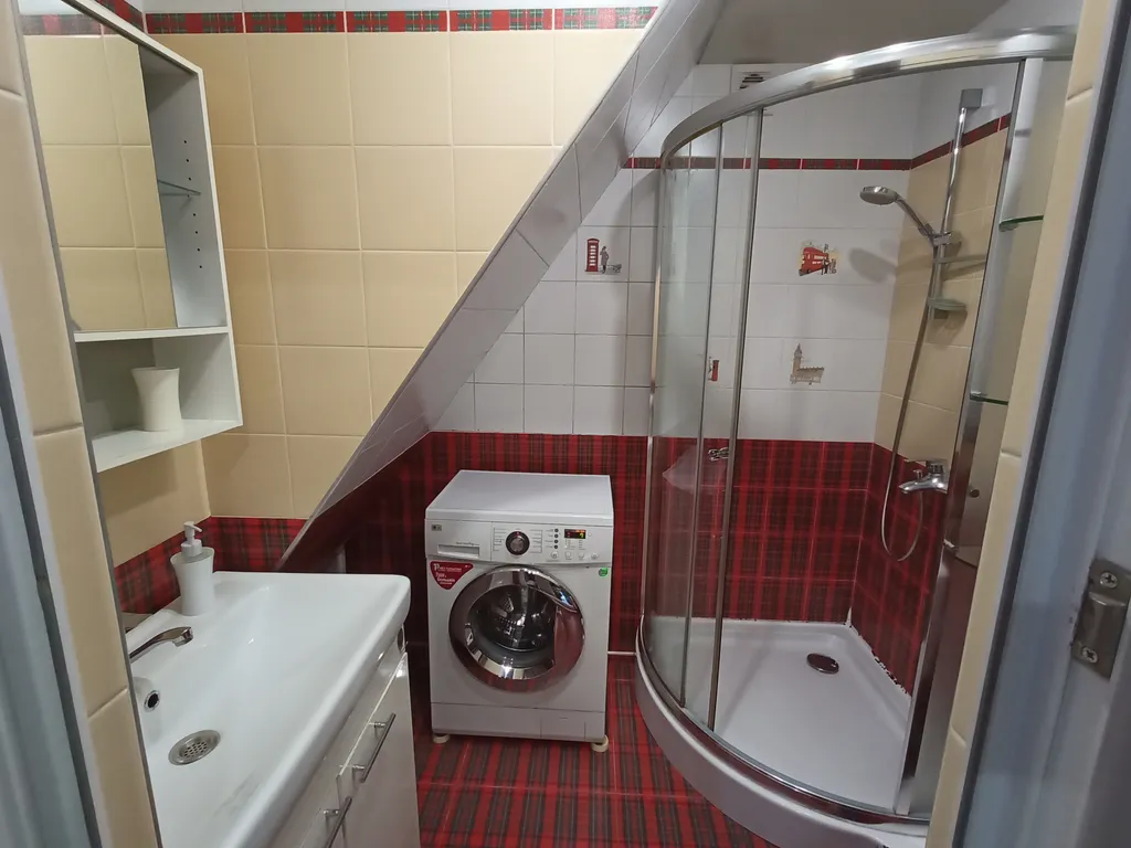 Коттедж Коттедж Хорошего отдыха в нашем таунхаусе! — Адлер