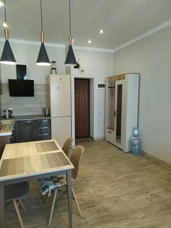 Квартира с видом на бассейн