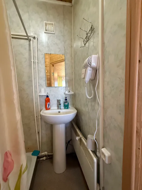 Квартира Жилая комната с двумя односпальными кроватями — Апшеронск