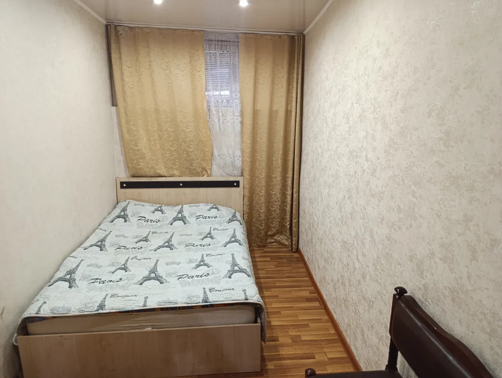 Трёхкомнатная часть дома в самом центре