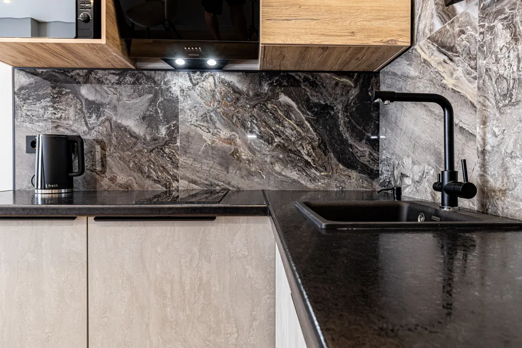 Квартира люкс в центре с панорамным видом кроватью king size и Алисой