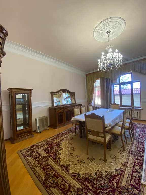 Дом напротив фонтана с потрясающим видом на крепость, фонтан и море