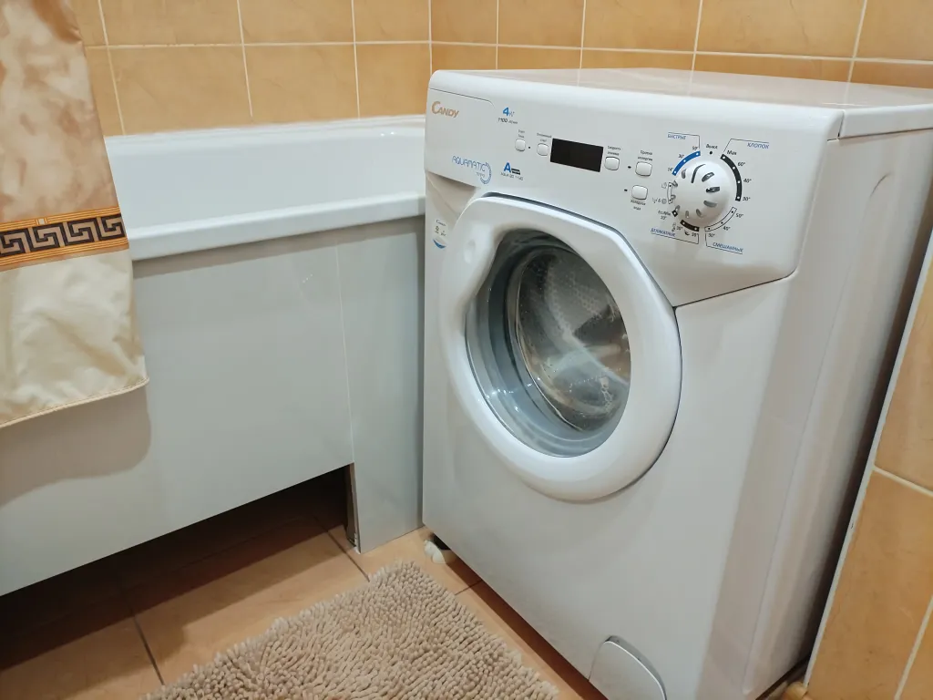 Студия с видом на Волгу