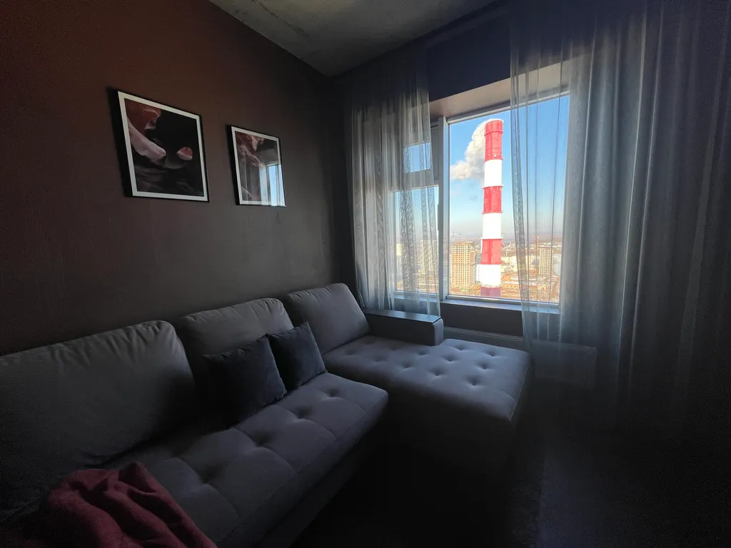 Роскошная квартира с видом на город с высоты птичьего полета