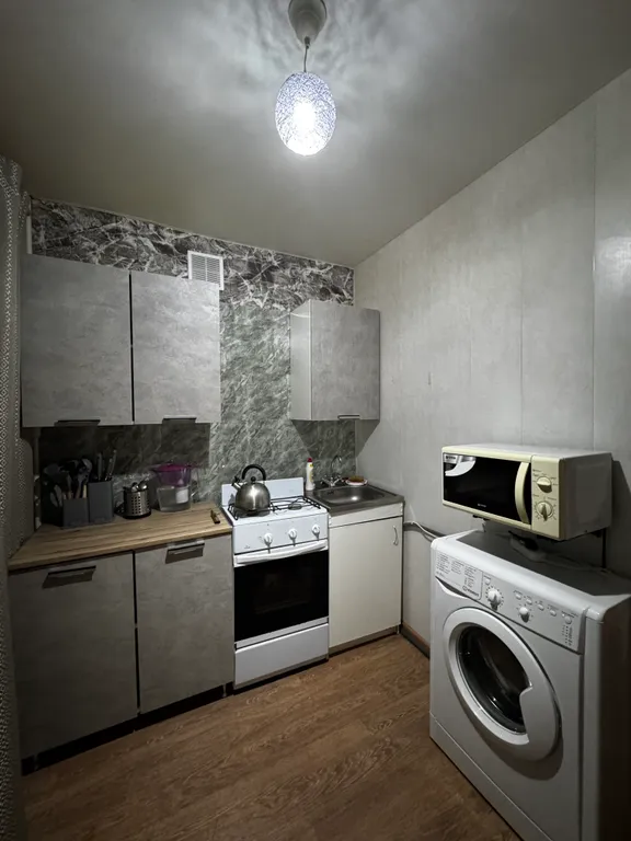 Центр города, гостиница Ахтуба, Воинская часть (старая часть города)