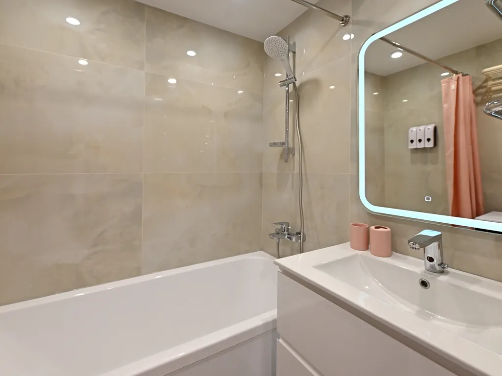 Каникулы в Кениге в центре Рыбной деревни у Кафедрального собора