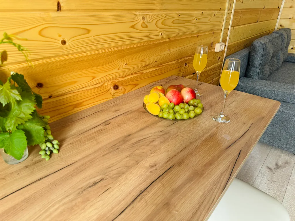 Домик 5-ти местный 2-х комнатный с кухней