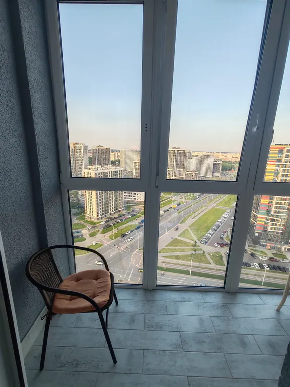 Евродвушка у метро Аэродромная с отдельной спальней