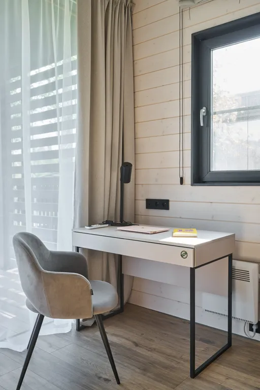 Большой панорамный дом с камином и сауной