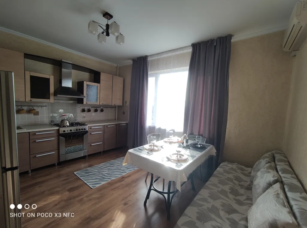 Уютная квартира, не далеко от жд вокзала и аэропорта