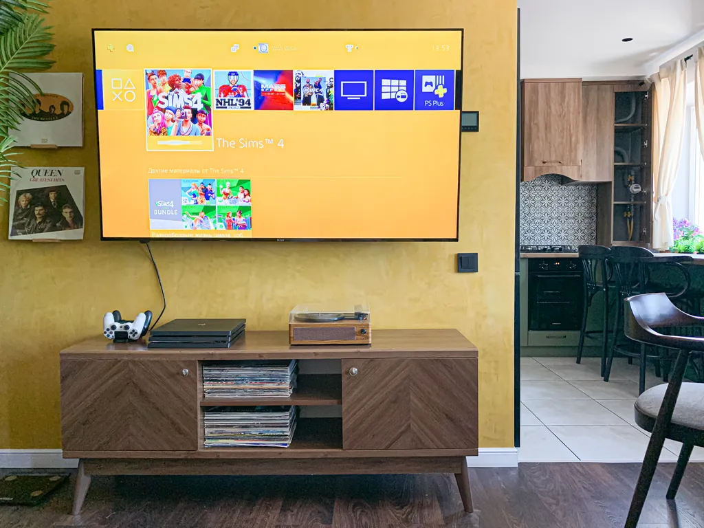 Трёхкомнатная квартира с видом на набережную в центре В. Новгорода