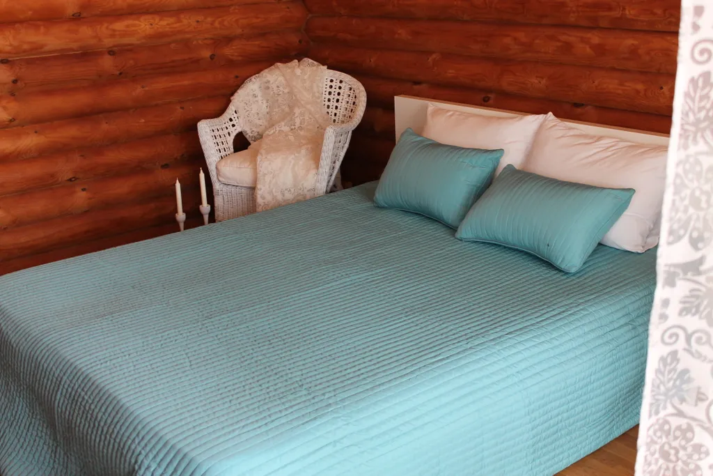 Большой коттедж с видом на озеро