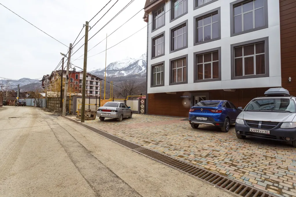 Современная студия в горах