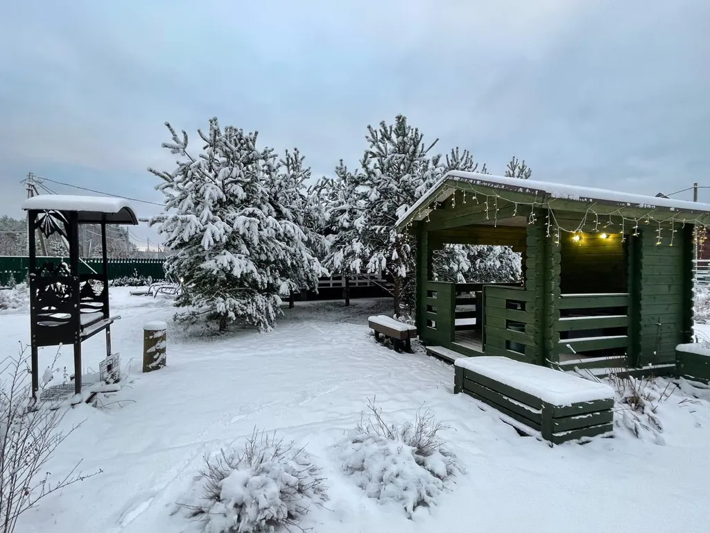 Коттедж Уютный дом с камином и сауной у озера — Ларионово