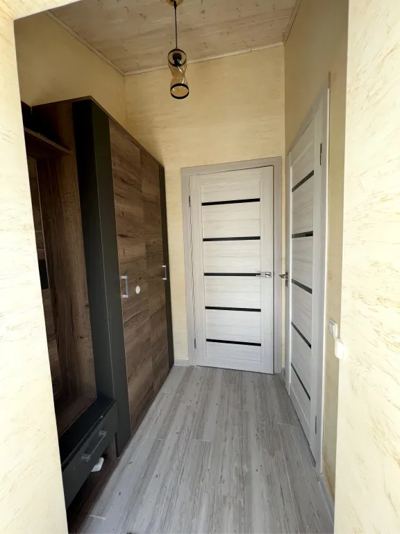 Дом с тремя апартаментами с видом на горы и море