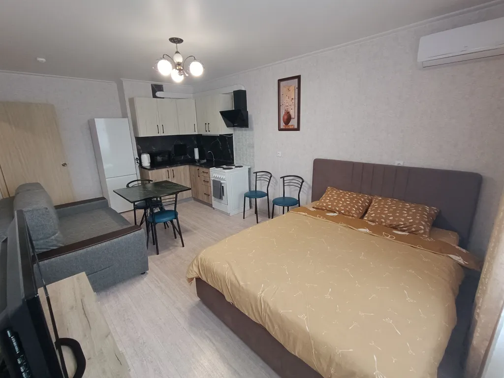 Уютная новая студия с видом на море