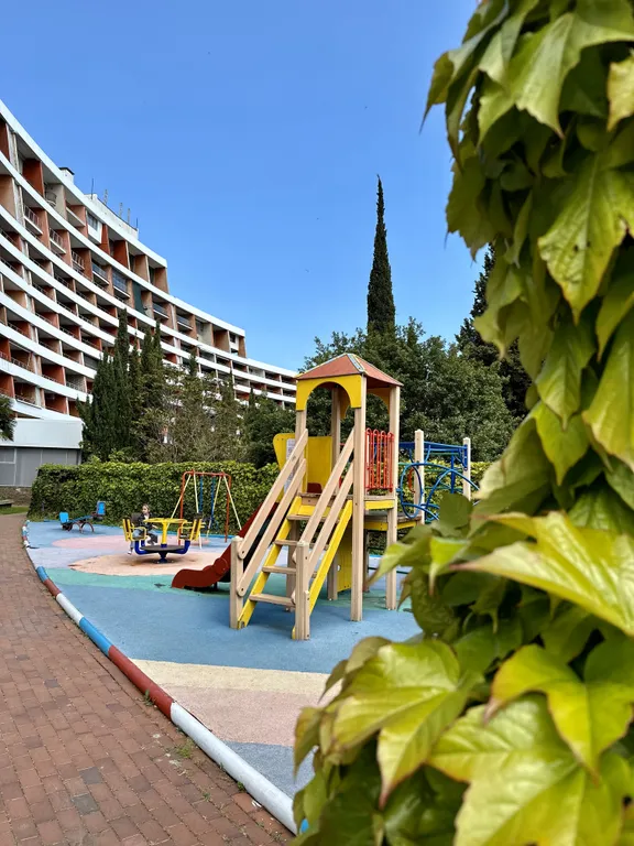 3-комнатная квартира в современном ЖК с бассейном