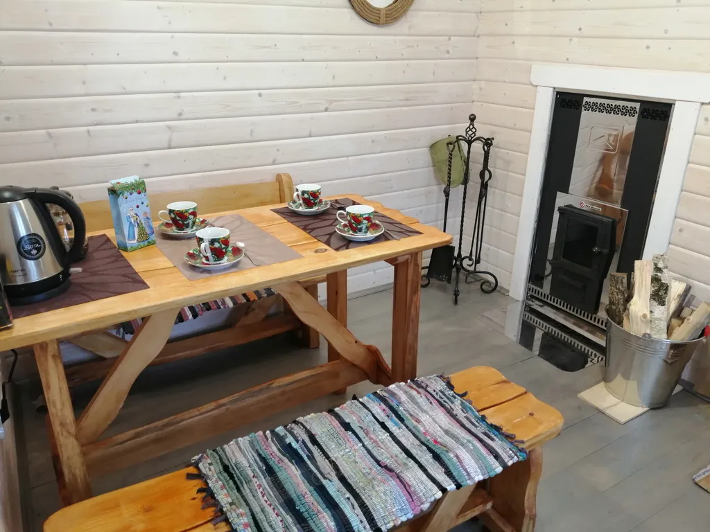 Уютные домики на берегу озера с баней на дровах