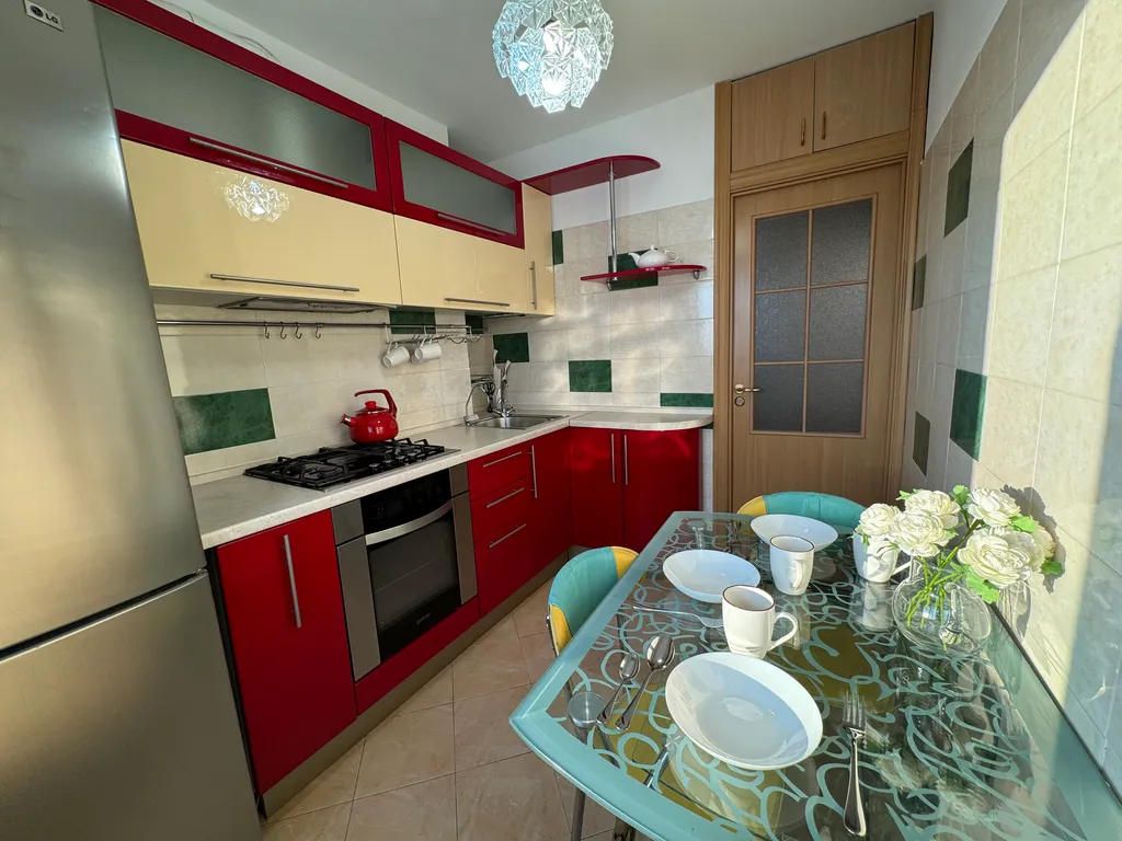 2-комнатная на Дикопольцева