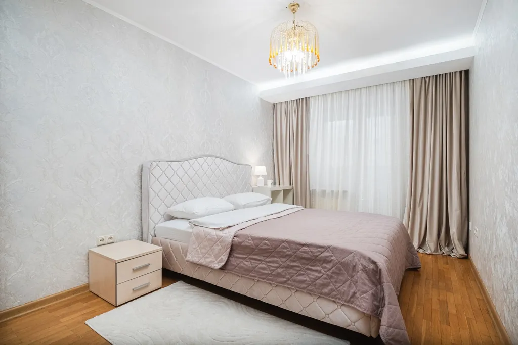 Комфортная 4-комнатная в центре Минска около Галереи, Зыбицкая, Немига