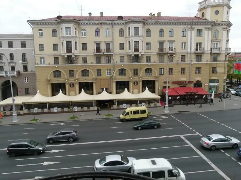 Квартира Парадные 3-комнатные апартаменты в сердце Минска между ГУМом и КГБ — Минск