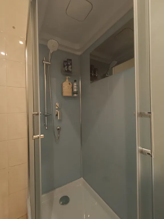 Квартира возле штаба округа и ТЦ Счастье