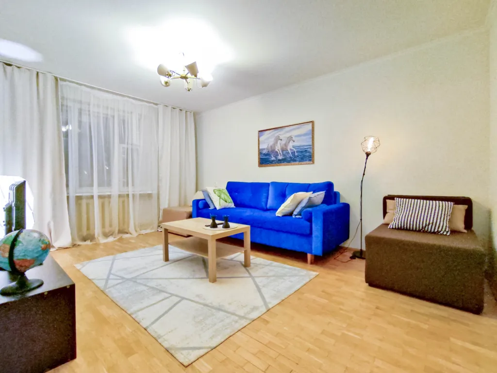 Трёхкомнатная напротив Марий Парка Сеть ЙоХоум