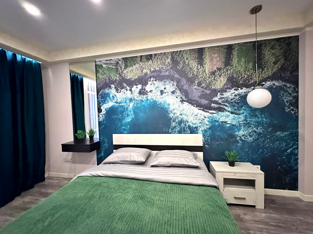 3-комнатная Люкс на Энтузиастов