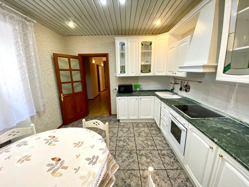 4-комнатная Квартира