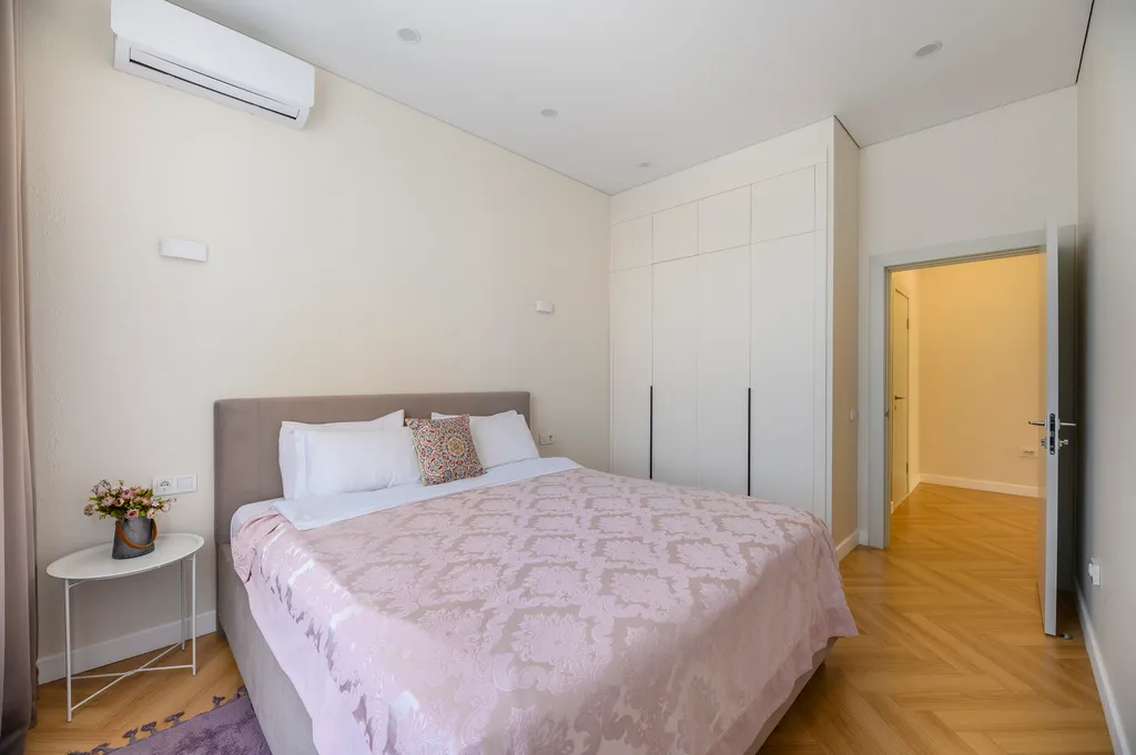 R house Mega Атакент