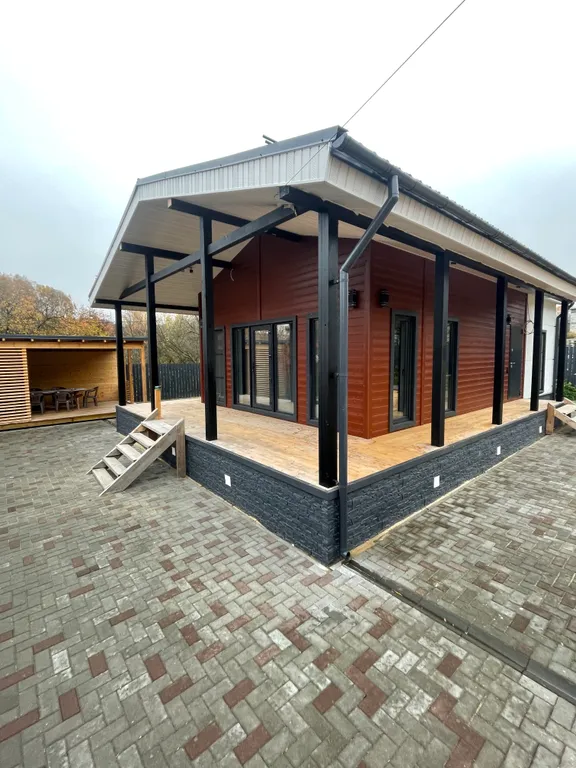 Новый дом с баней