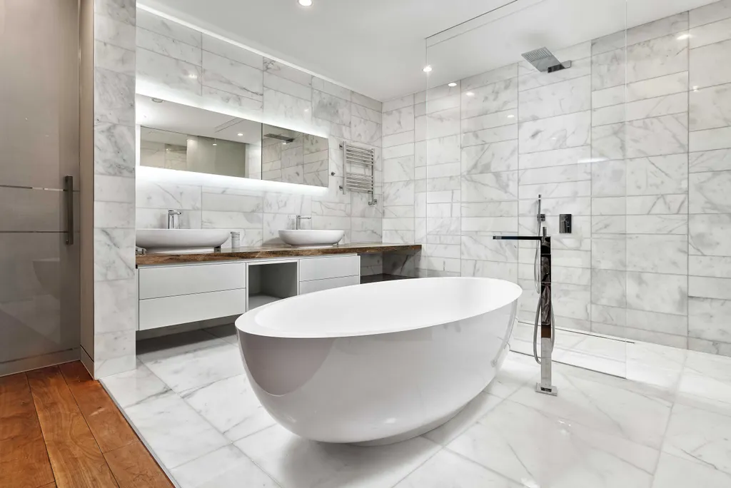 Апартамент в Москва Сити с панорамной ванной