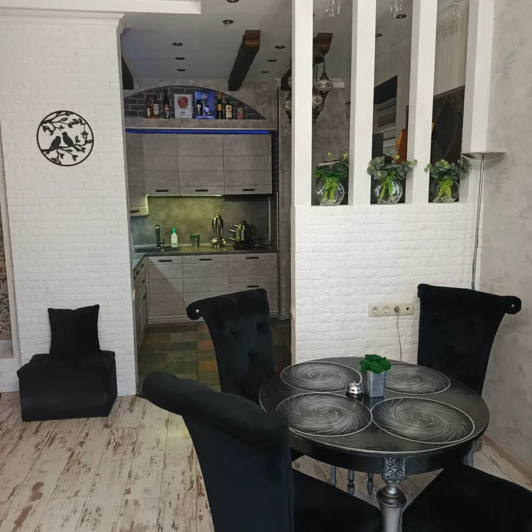 Уютная квартира со своим двориком