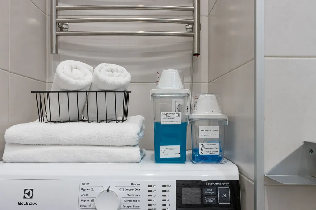 Дизайнерская квартира Облако с качелью на балконе и с видом на сосны