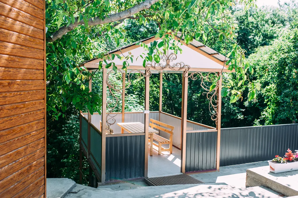 Четырехместный дом 2-х этажный