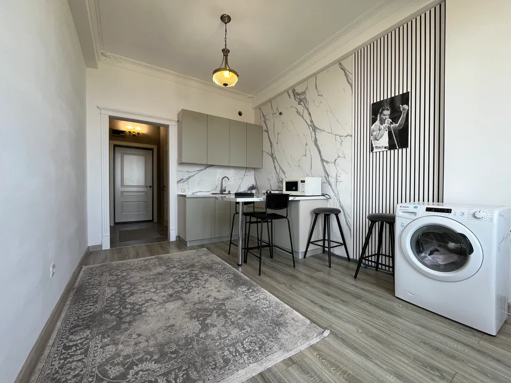 Квартира с шикарным видом на море и аллею