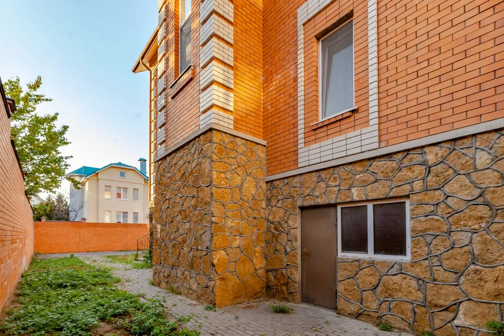 Уютный дом в центре города