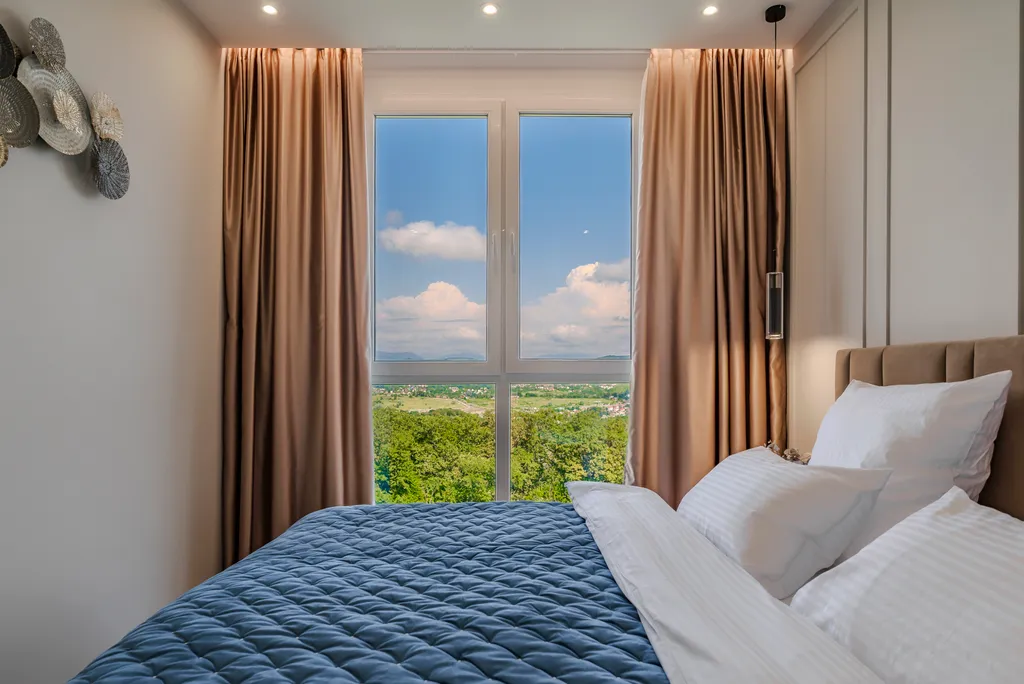 Стильная квартира в ЖК бизнес-класса с бассейном