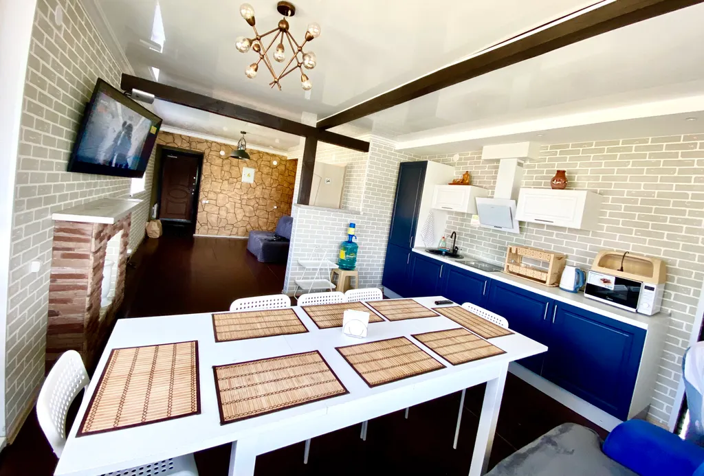 Дом на берегу озера