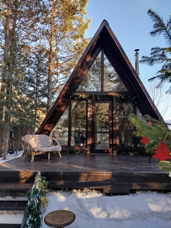 Атмосферный дом шале с видом на лес
