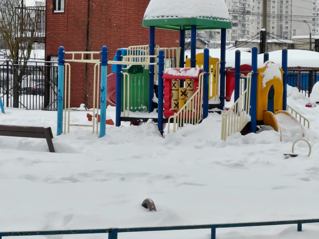 2-комнатная квартира чистая и просторная после ремонта