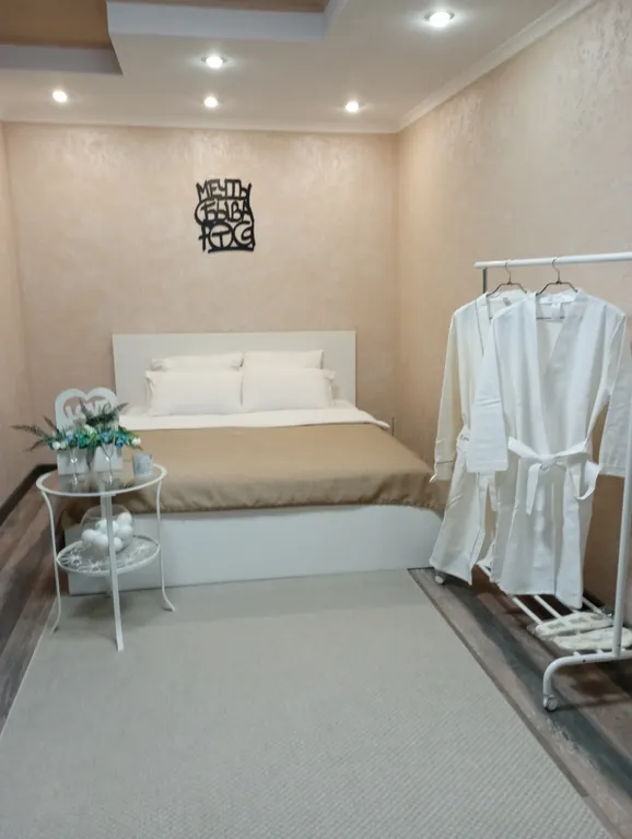 Квартира Уютная просторная студия для гостей нашего города — Лабинск