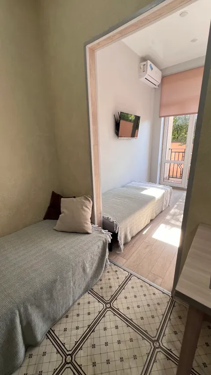 Квартира Уютная 1-комнатная квартира на первом этаже с видом на сад — Сириус